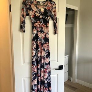 Pink Blush maternity dress with tags!